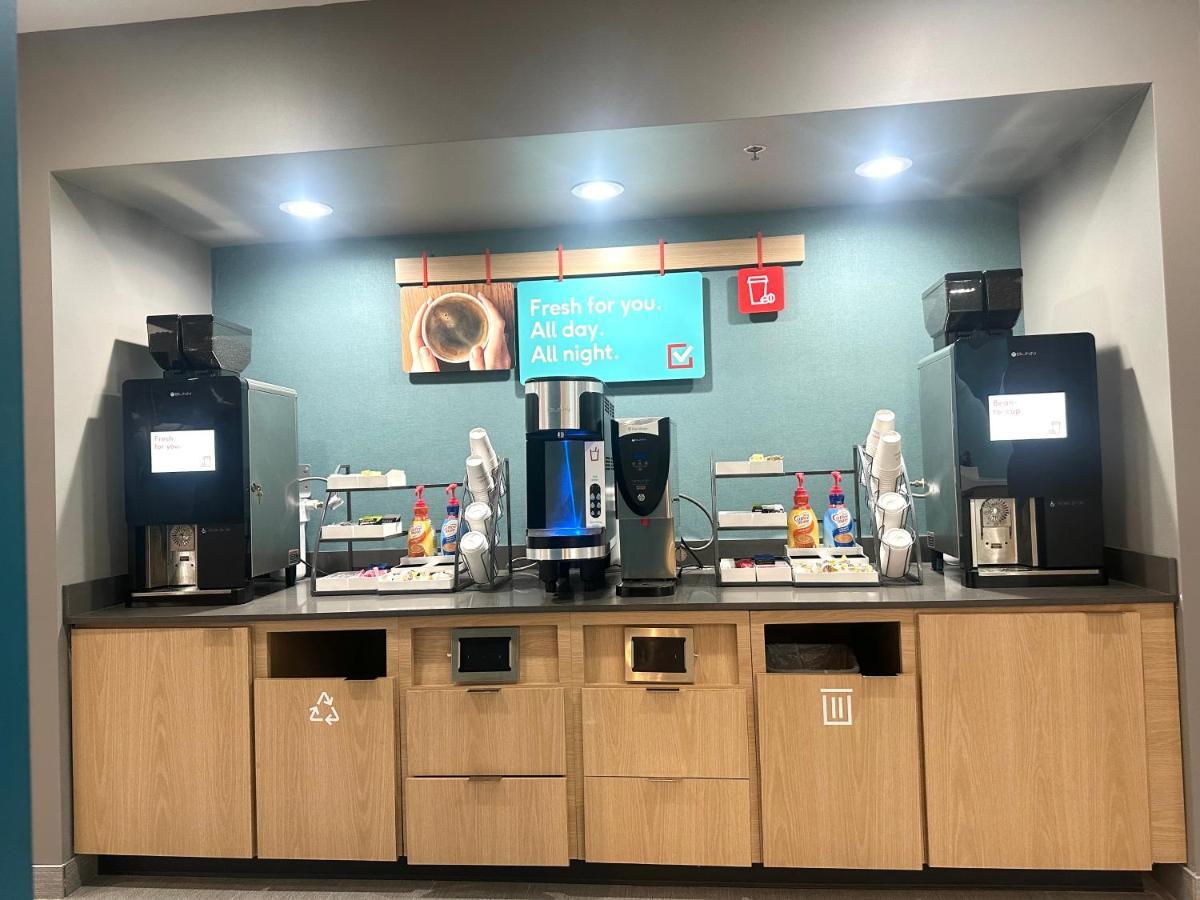 Avid Hotels - Fort Wayne North By Ihg Exteriör bild
